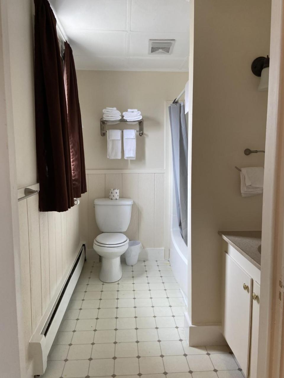 The Whitetail Inn And Suites- Lincoln Bagian luar foto