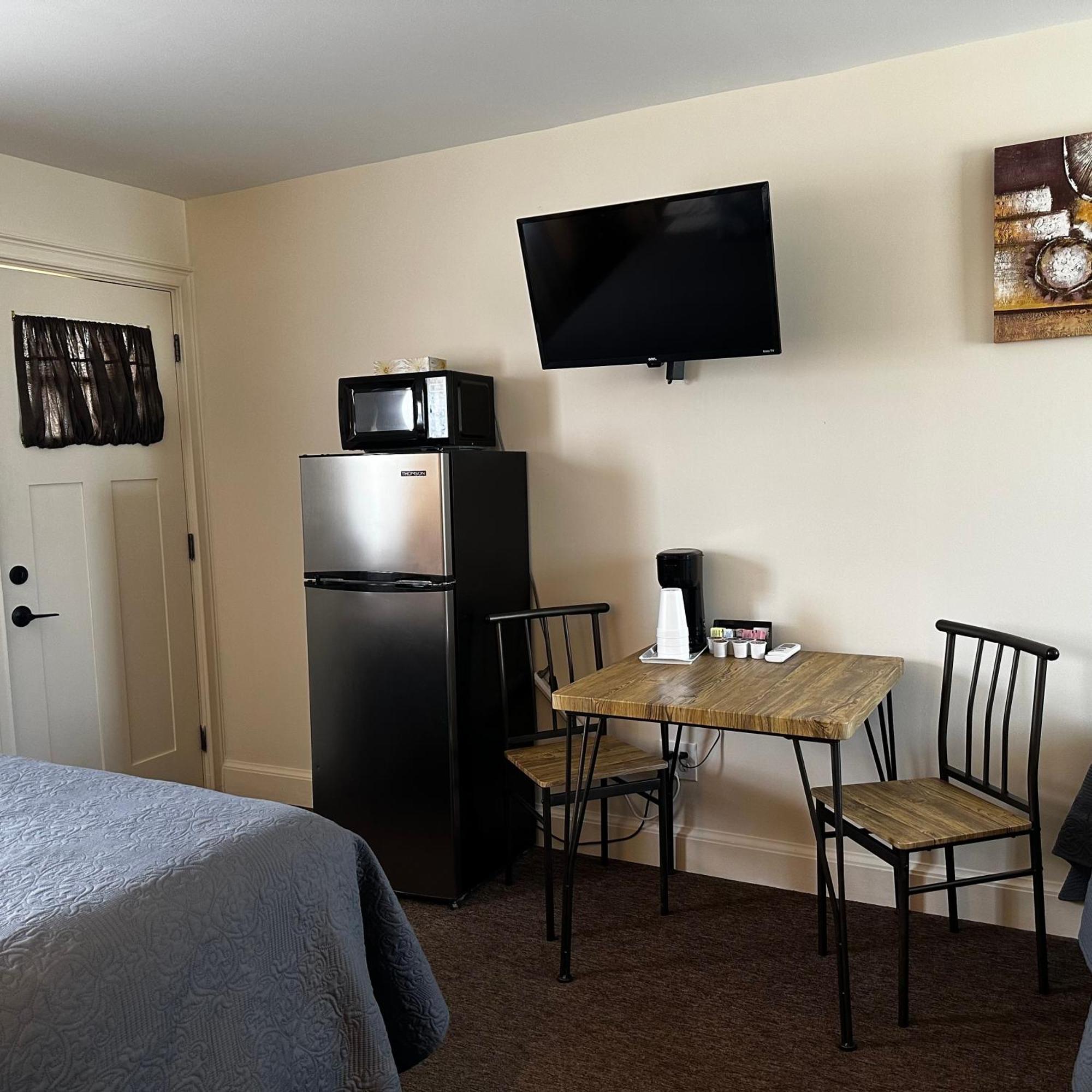 The Whitetail Inn And Suites- Lincoln Bagian luar foto