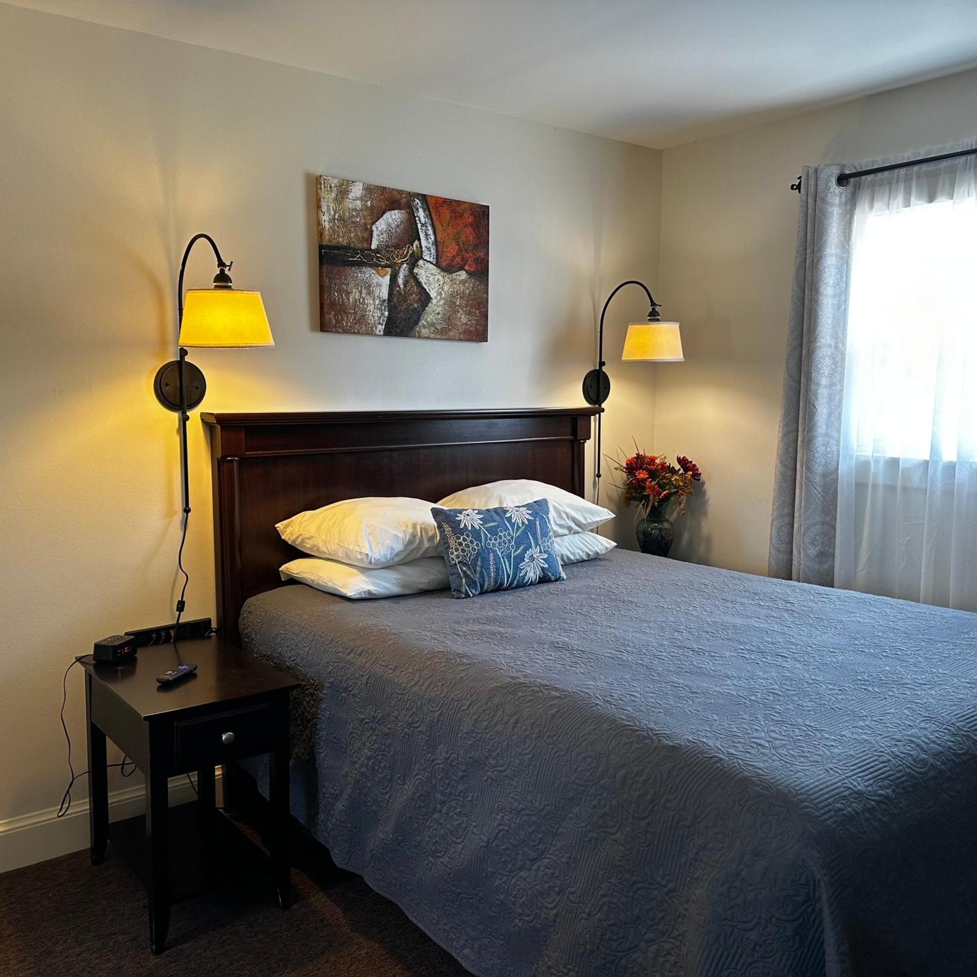 The Whitetail Inn And Suites- Lincoln Bagian luar foto