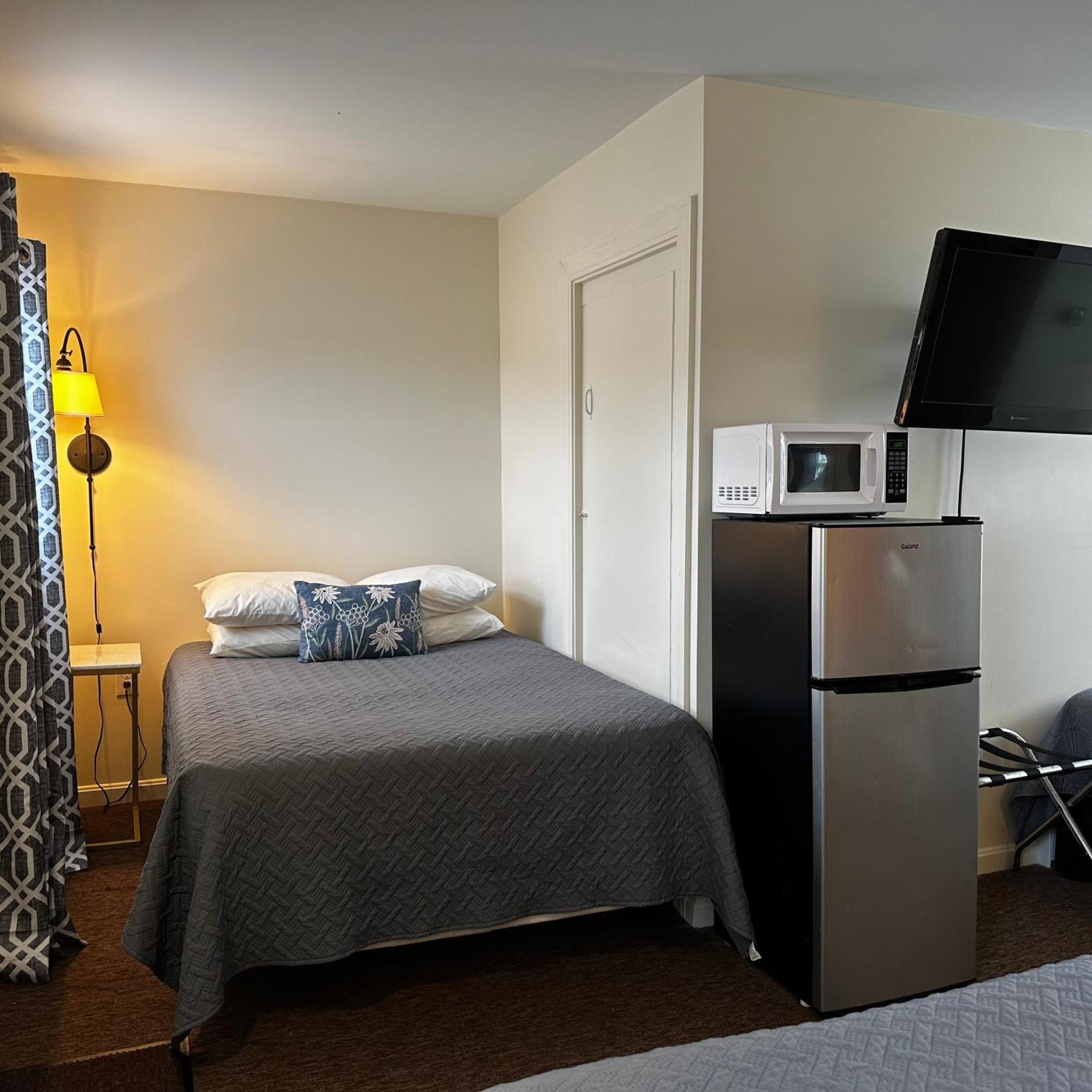 The Whitetail Inn And Suites- Lincoln Bagian luar foto